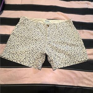 Old Navy Floral Print Men’s Flat Front Shorts - White/Blue